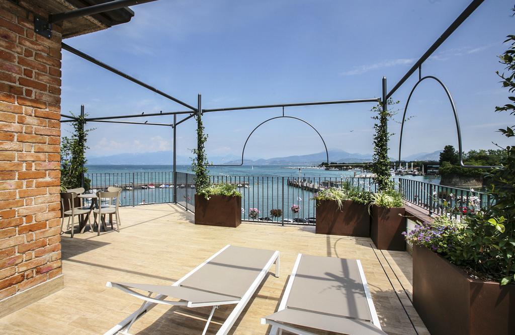 Riviera Carducci Rooms Пескьера-дель-Гарда Экстерьер фото