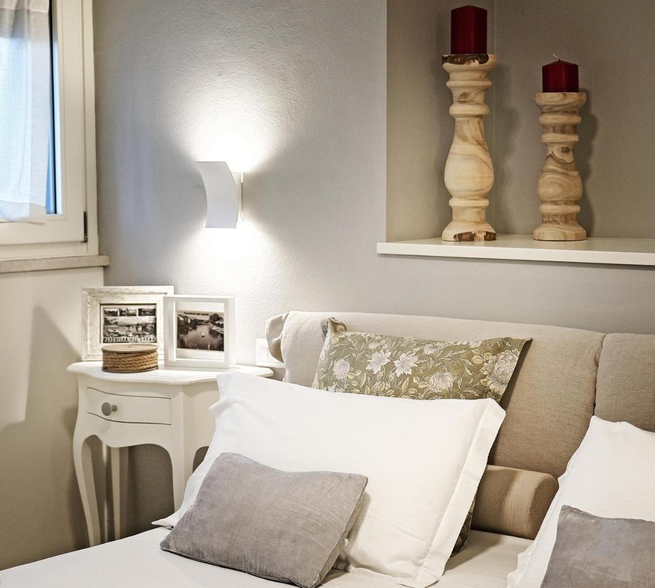 Riviera Carducci Rooms Пескьера-дель-Гарда Экстерьер фото