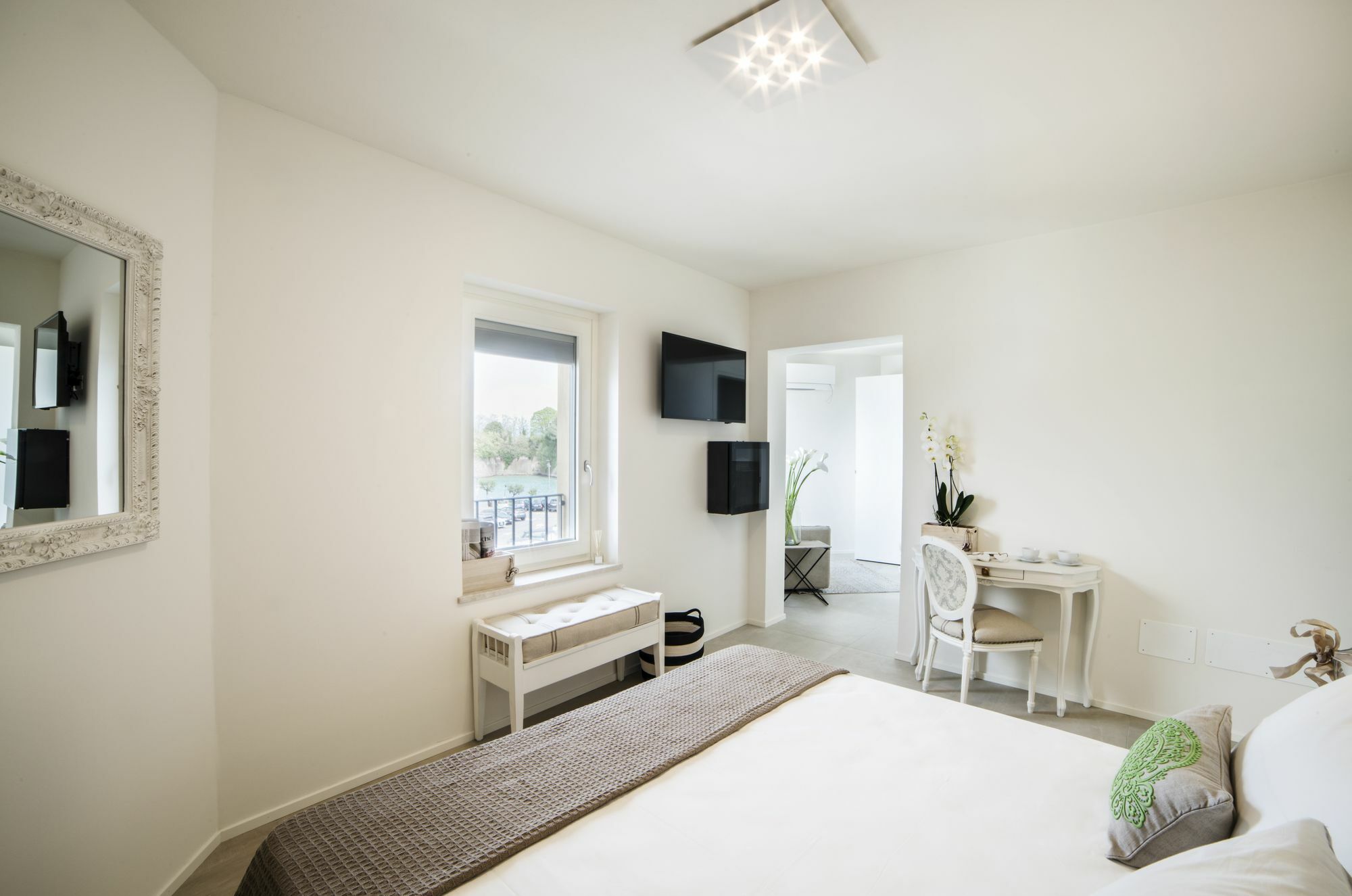 Riviera Carducci Rooms Пескьера-дель-Гарда Экстерьер фото