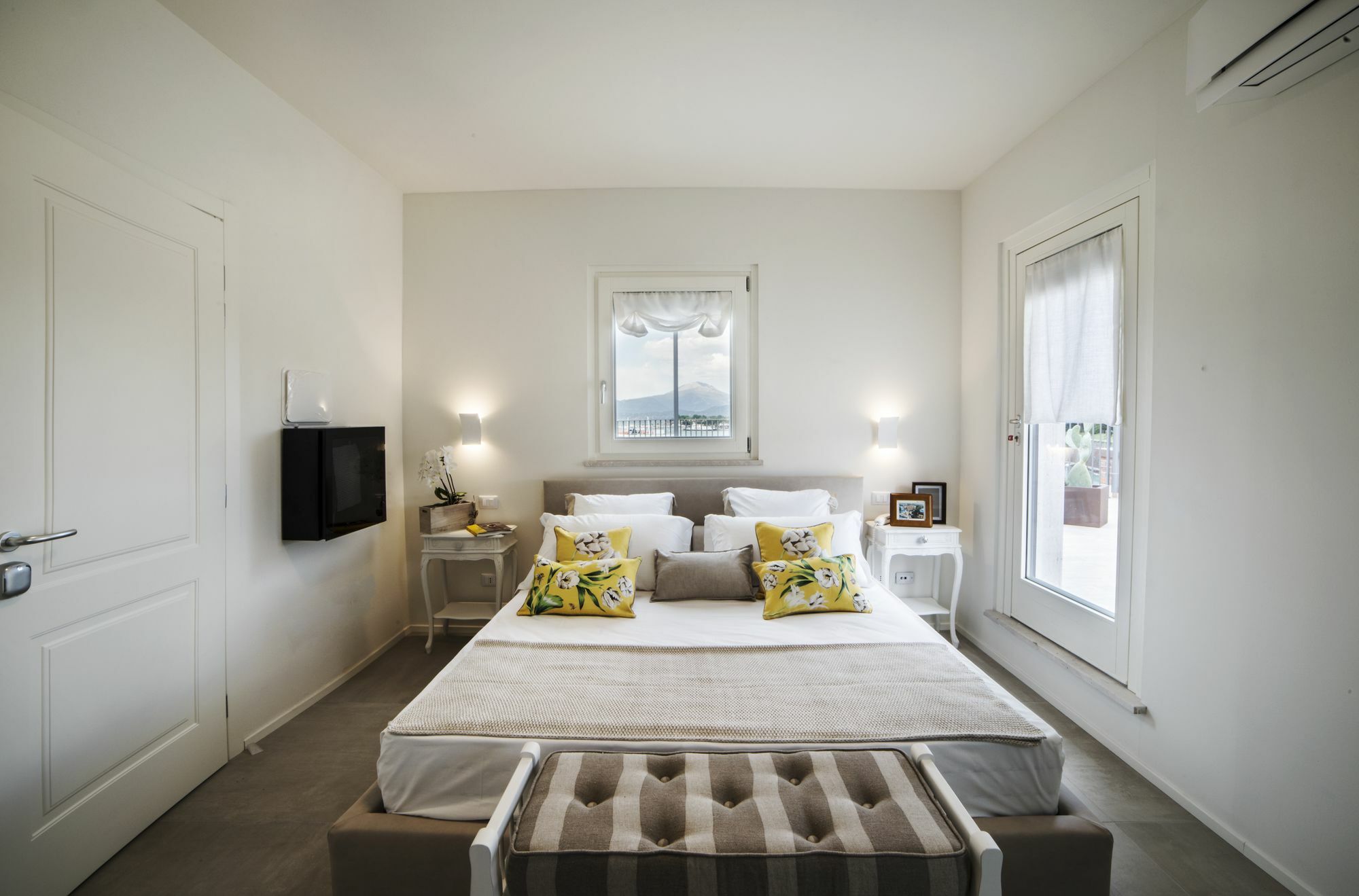 Riviera Carducci Rooms Пескьера-дель-Гарда Экстерьер фото