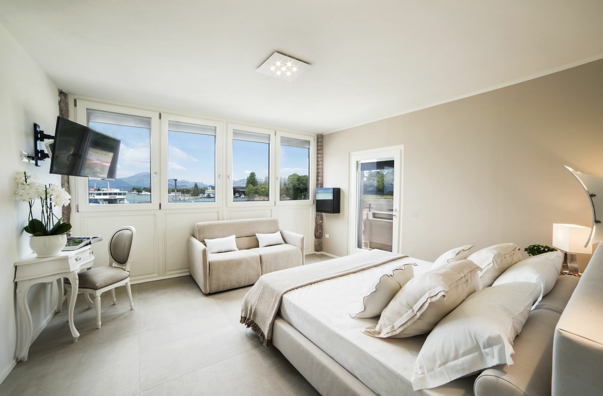 Riviera Carducci Rooms Пескьера-дель-Гарда Экстерьер фото